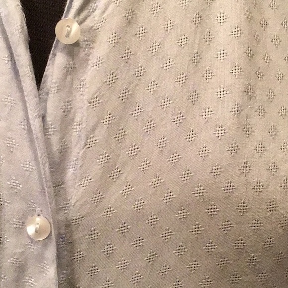 📌 3/$20 - Dip Dyed, Lace Back Button Down - Picture 6 of 9